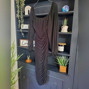 Elegant Black Ruched Dress